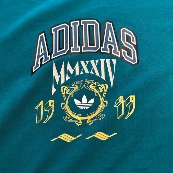 Men’s Adidas T-shirt - Picture 2 of 5